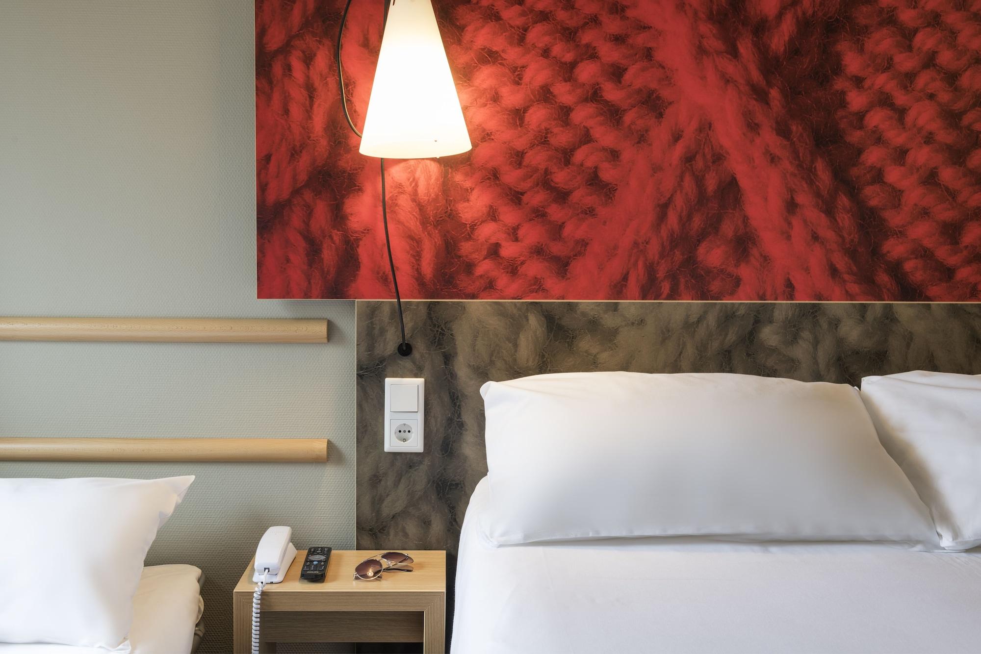 Ibis Paris Porte De Clichy Centre Ngoại thất bức ảnh