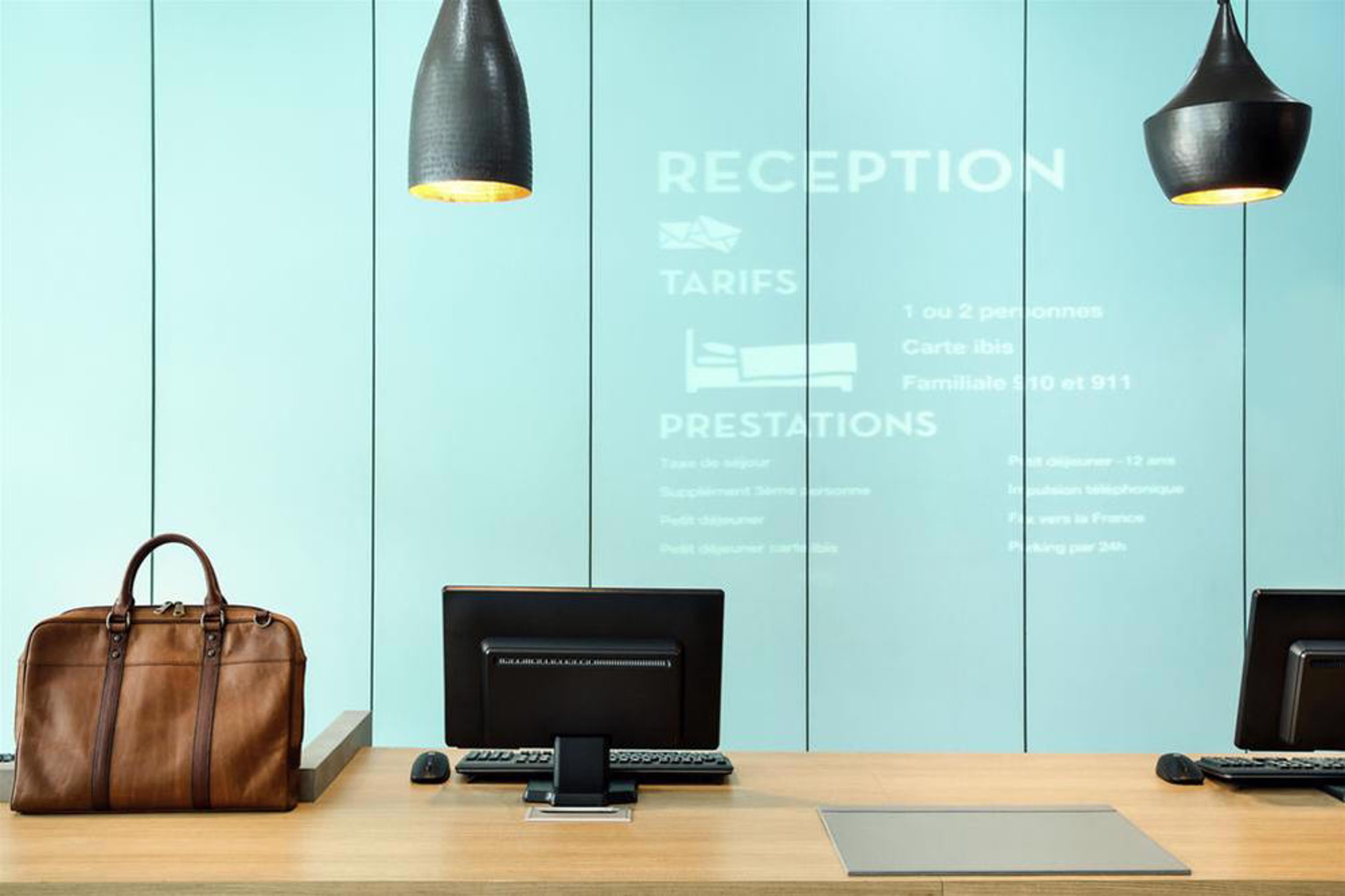 Ibis Paris Porte De Clichy Centre Ngoại thất bức ảnh