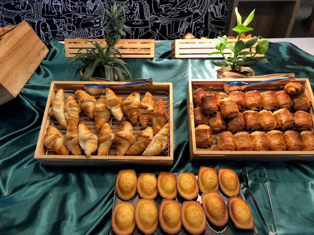 Ibis Paris Porte De Clichy Centre Ngoại thất bức ảnh